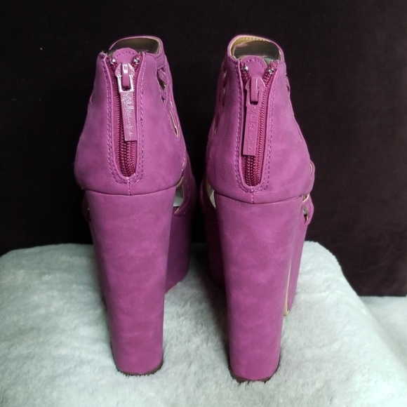 NWOB Michael Antonio Studio Platform shoes - Picture 3 of 4